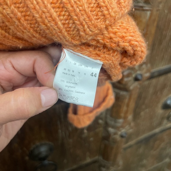 Strenesse Italy Wool Cashmere Turtleneck Sweater | Size 44 (Fits M/L) - Picture 3 of 5